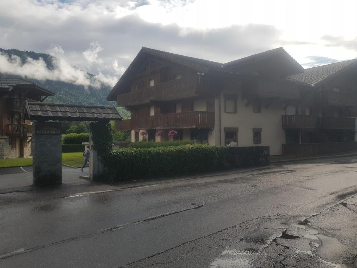 Les Frahans Samoëns Extérieur photo
