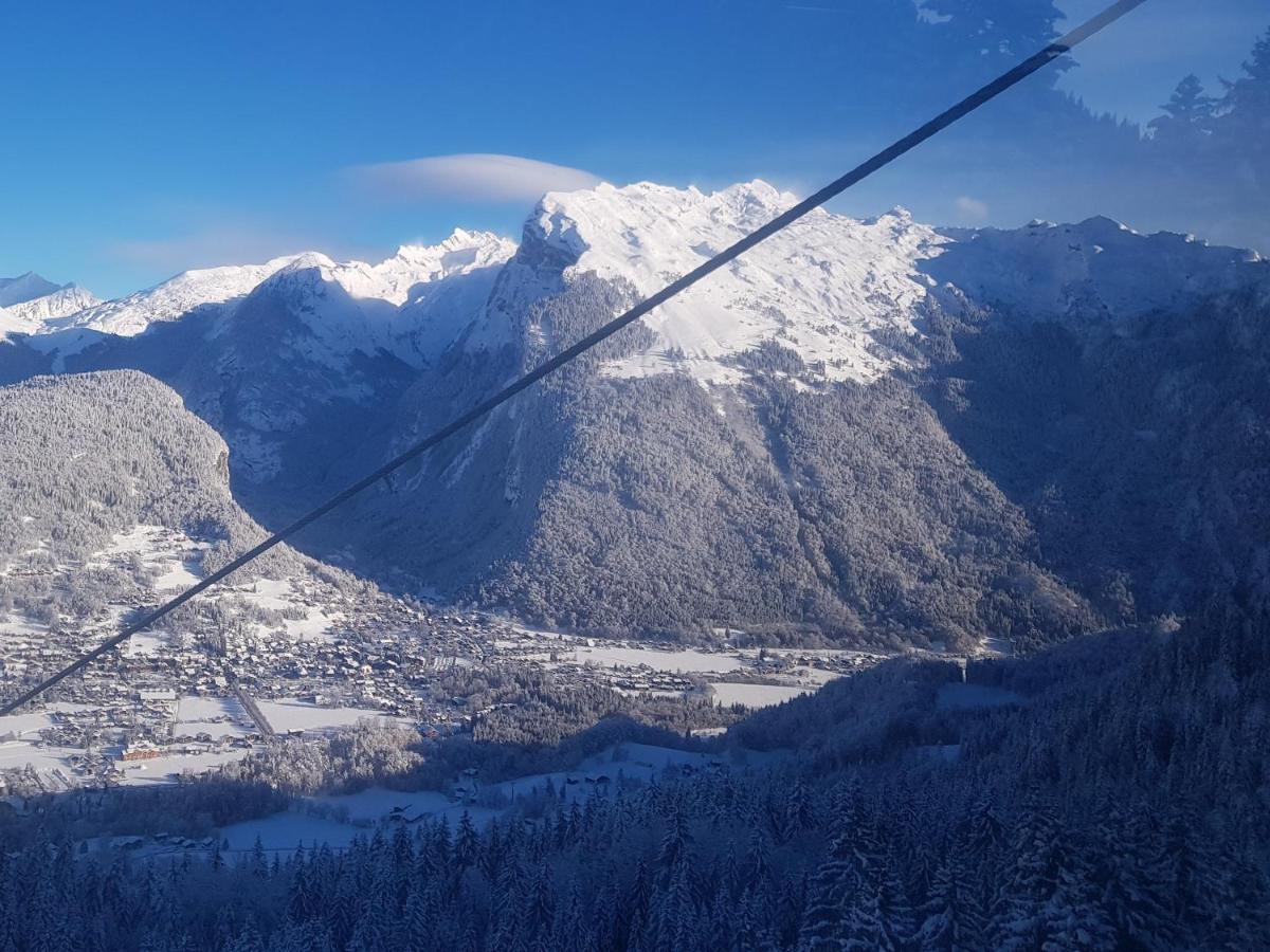 Les Frahans Samoëns Extérieur photo
